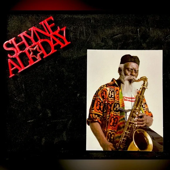 🚨 Supreme Sticker 🚨 - Picture 1 of 1